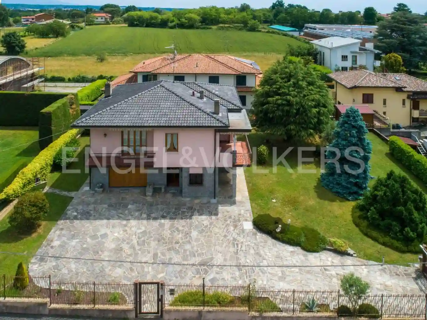 Villa - foto 2