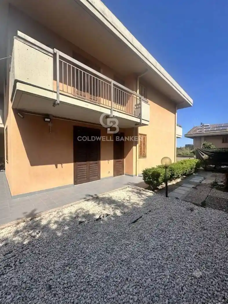Villa in vendita a Aci Catena