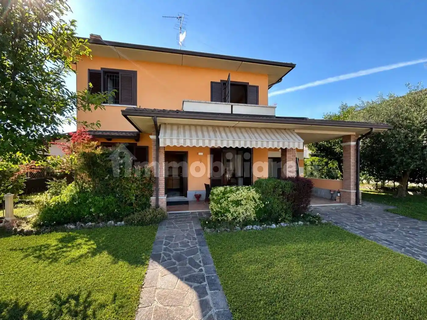 Villa in vendita a Rodengo Saiano