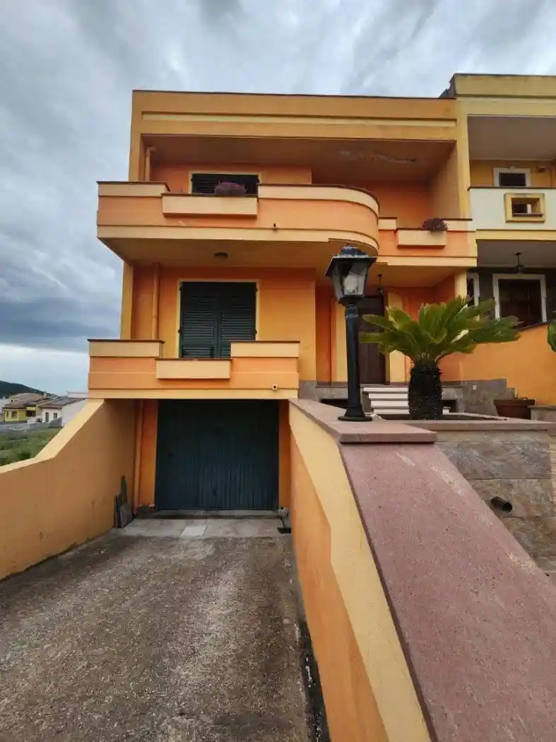 Villetta a schiera in vendita a Ittiri