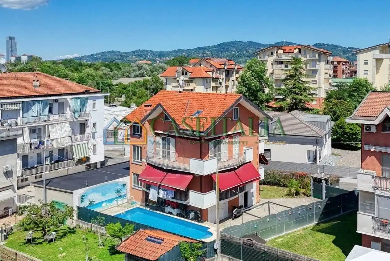 Villa in vendita a Nichelino