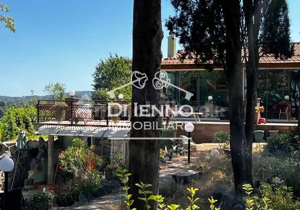 Villa in vendita a Oriolo Romano