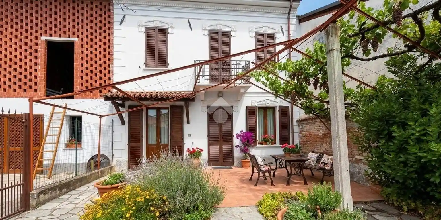 Casa indipendente in vendita a Castelspina