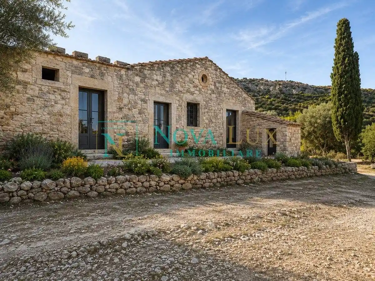Rustico - Casale in vendita a Scicli