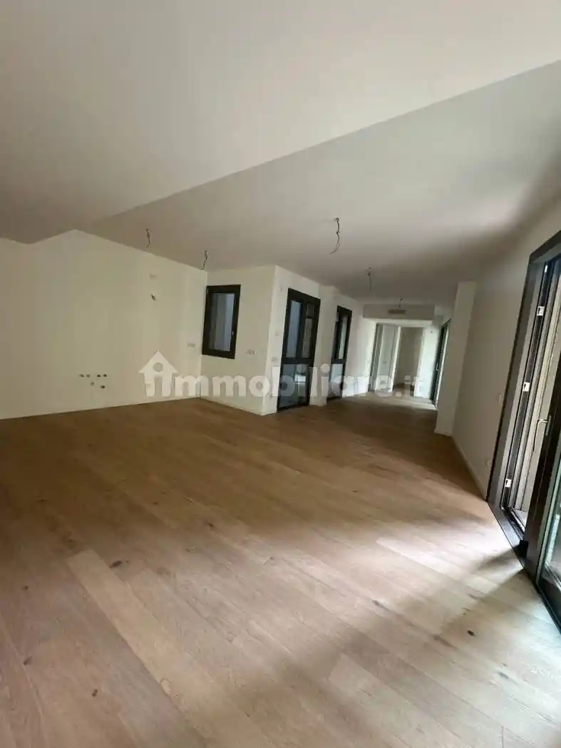 Appartamento in vendita a Parma