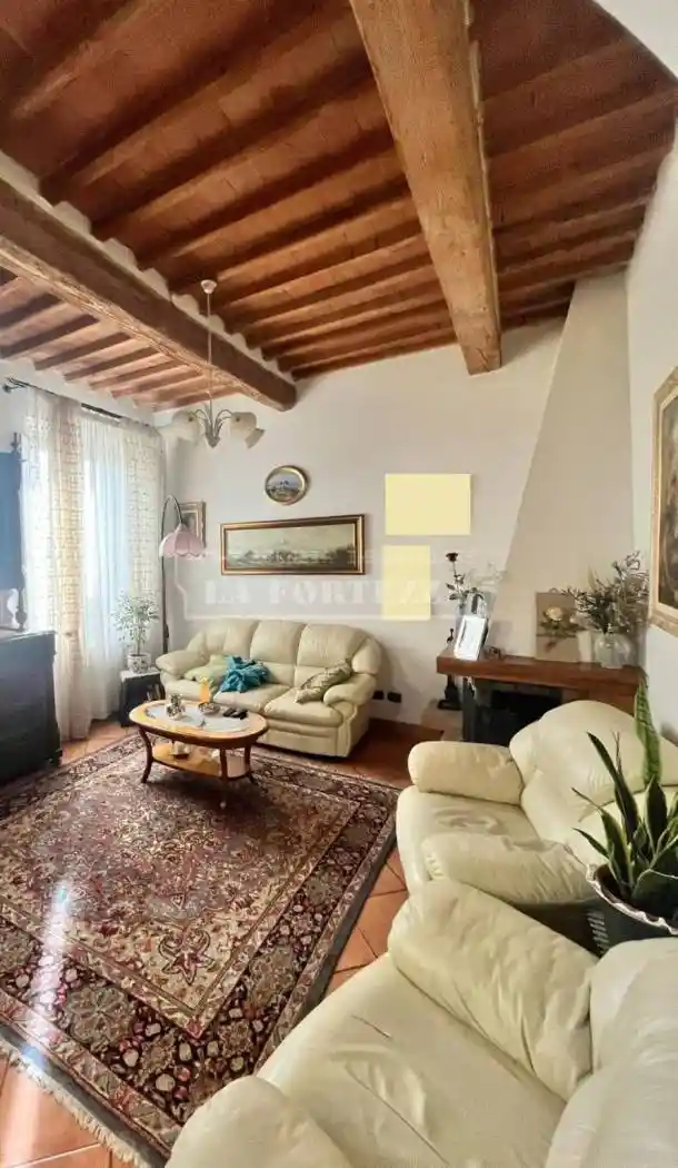 Casa indipendente in vendita a Cascina