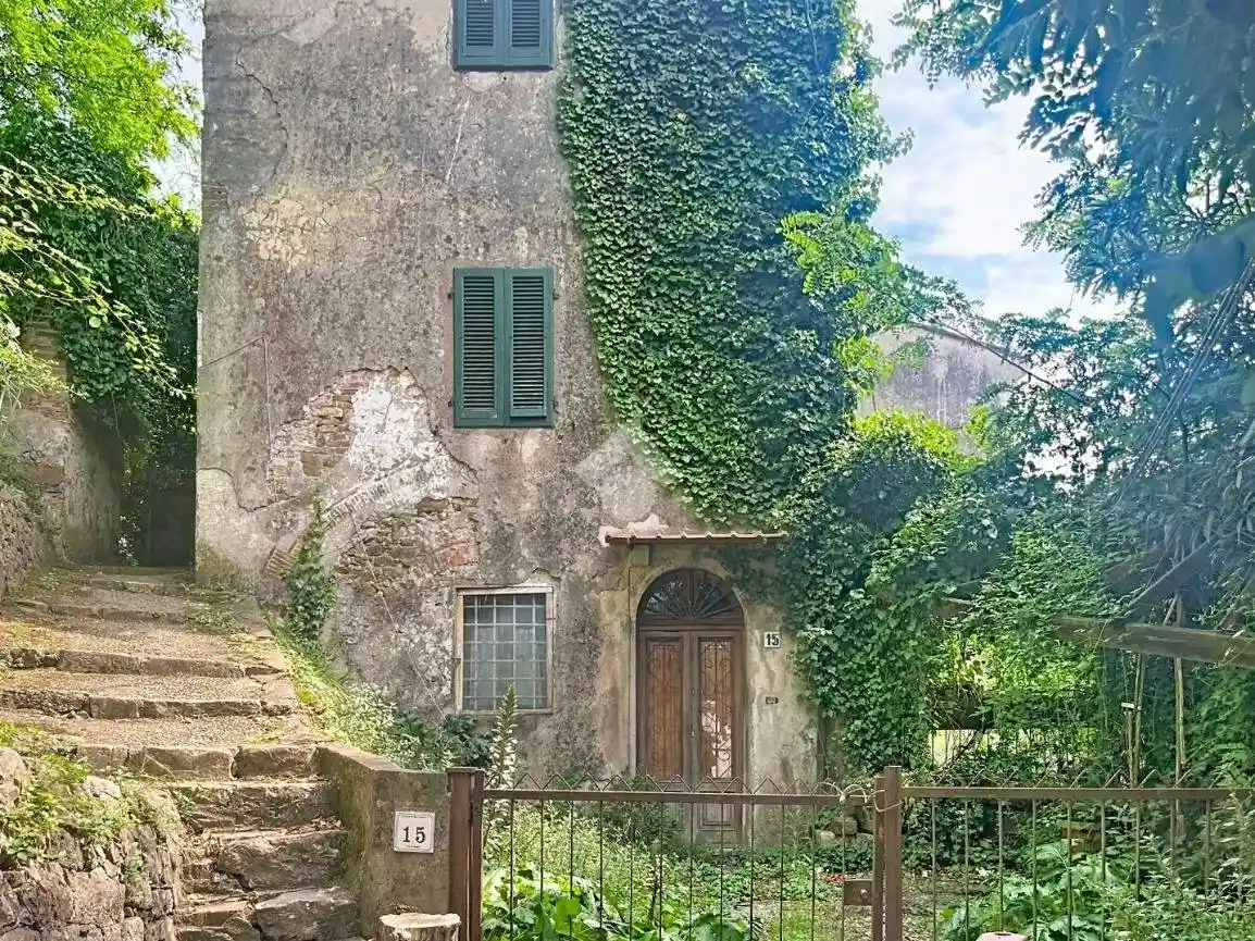Rustico - Casale in vendita a San Giuliano Terme