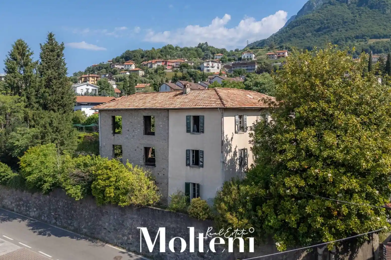 Casa indipendente in vendita a Mandello del Lario