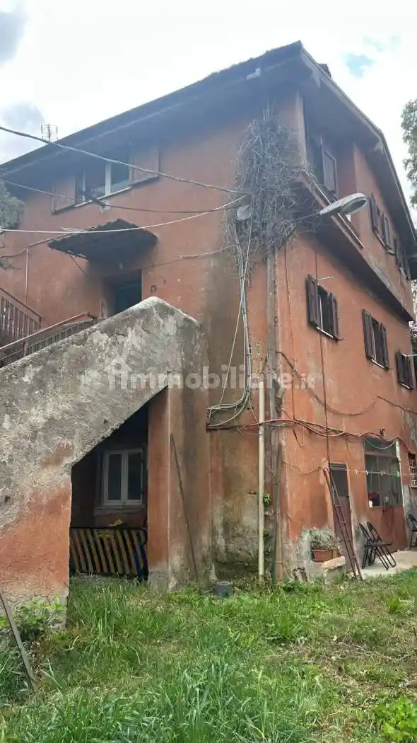 Palazzo - Edificio in vendita a San Cesareo
