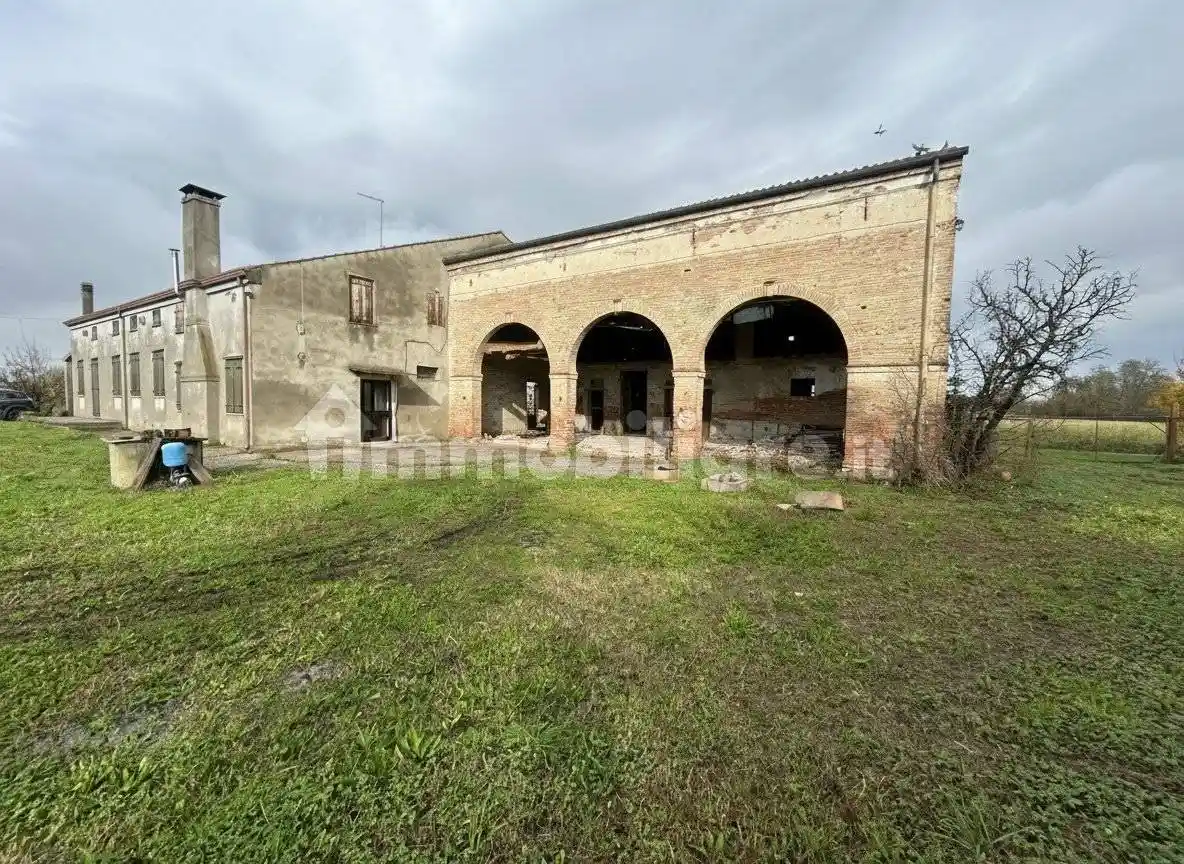 Rustico - Casale in vendita a Veggiano