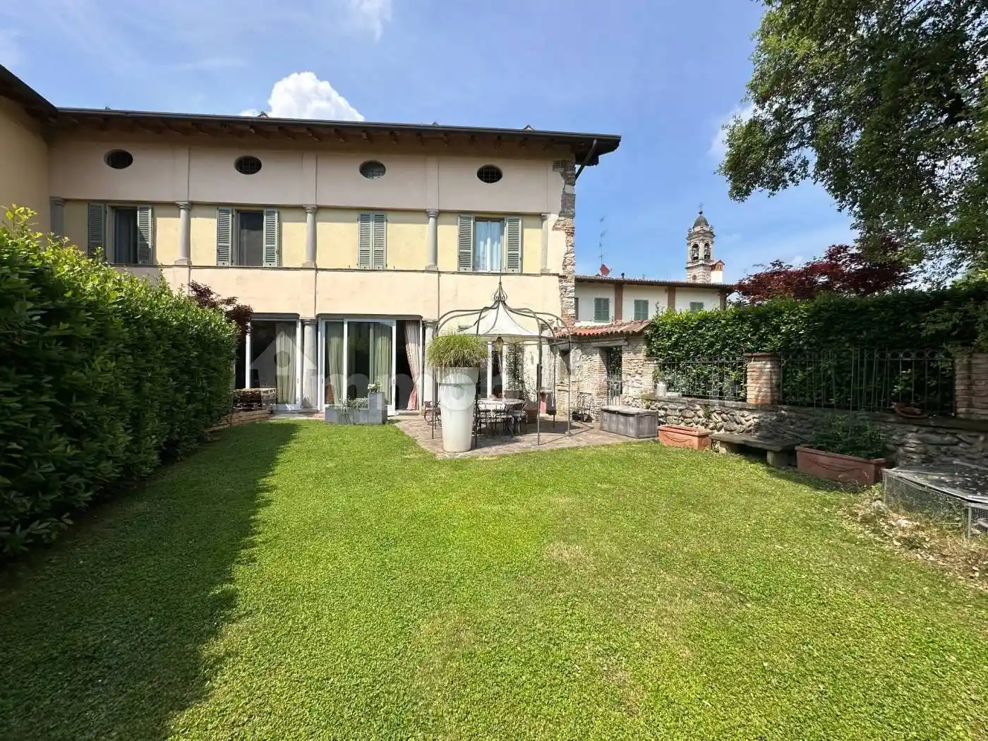Appartamento in vendita a Scanzorosciate