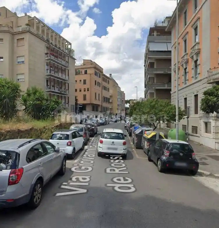 Palazzo - Edificio in vendita a Roma