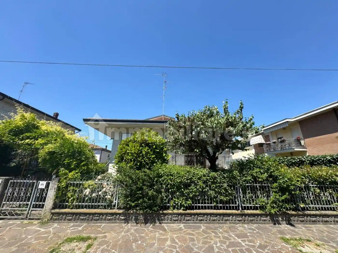 Villa in vendita a Novi di Modena