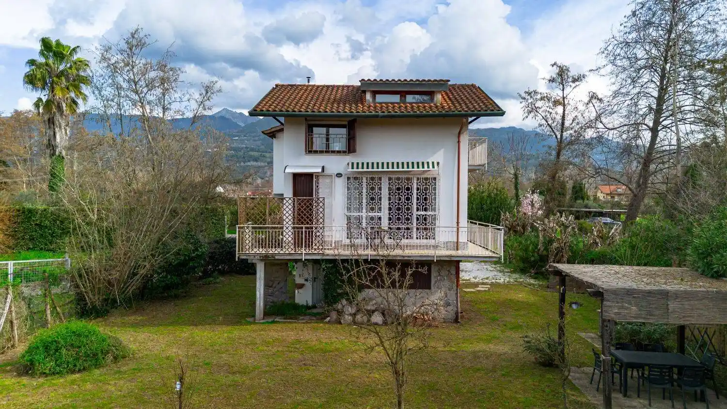 Villa in affitto a Montignoso