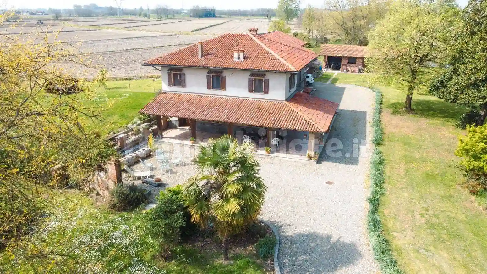 Villa - foto 2