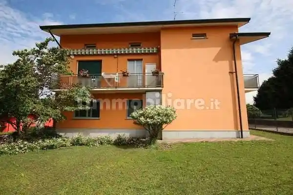 Casa indipendente in vendita a Appiano Gentile