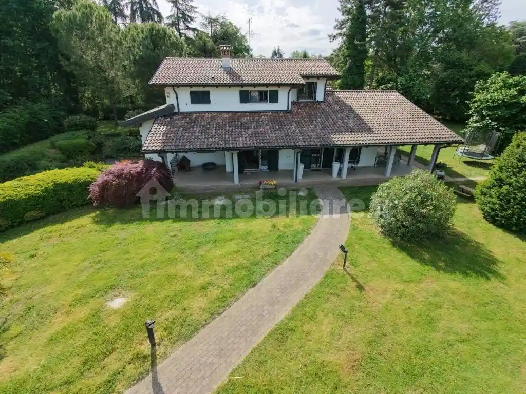 Villa in vendita a Castelnuovo Rangone