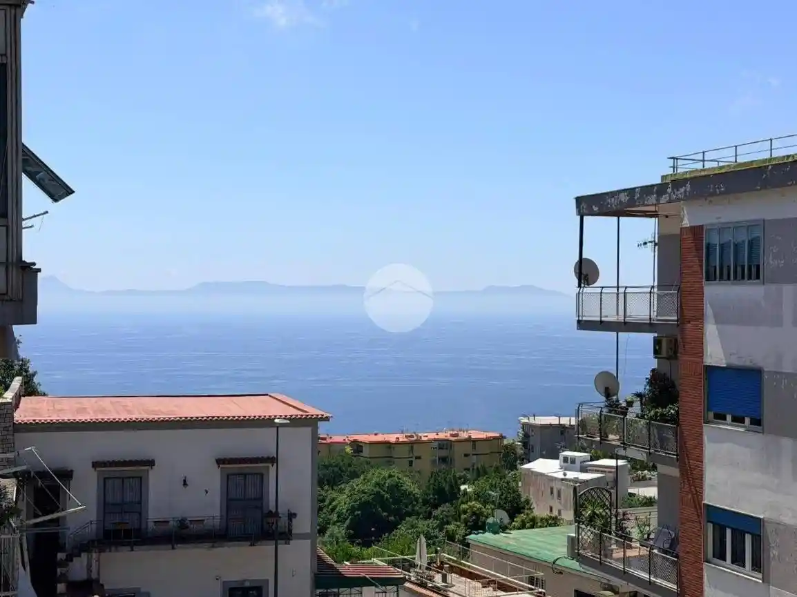 Appartamento in affitto a Napoli