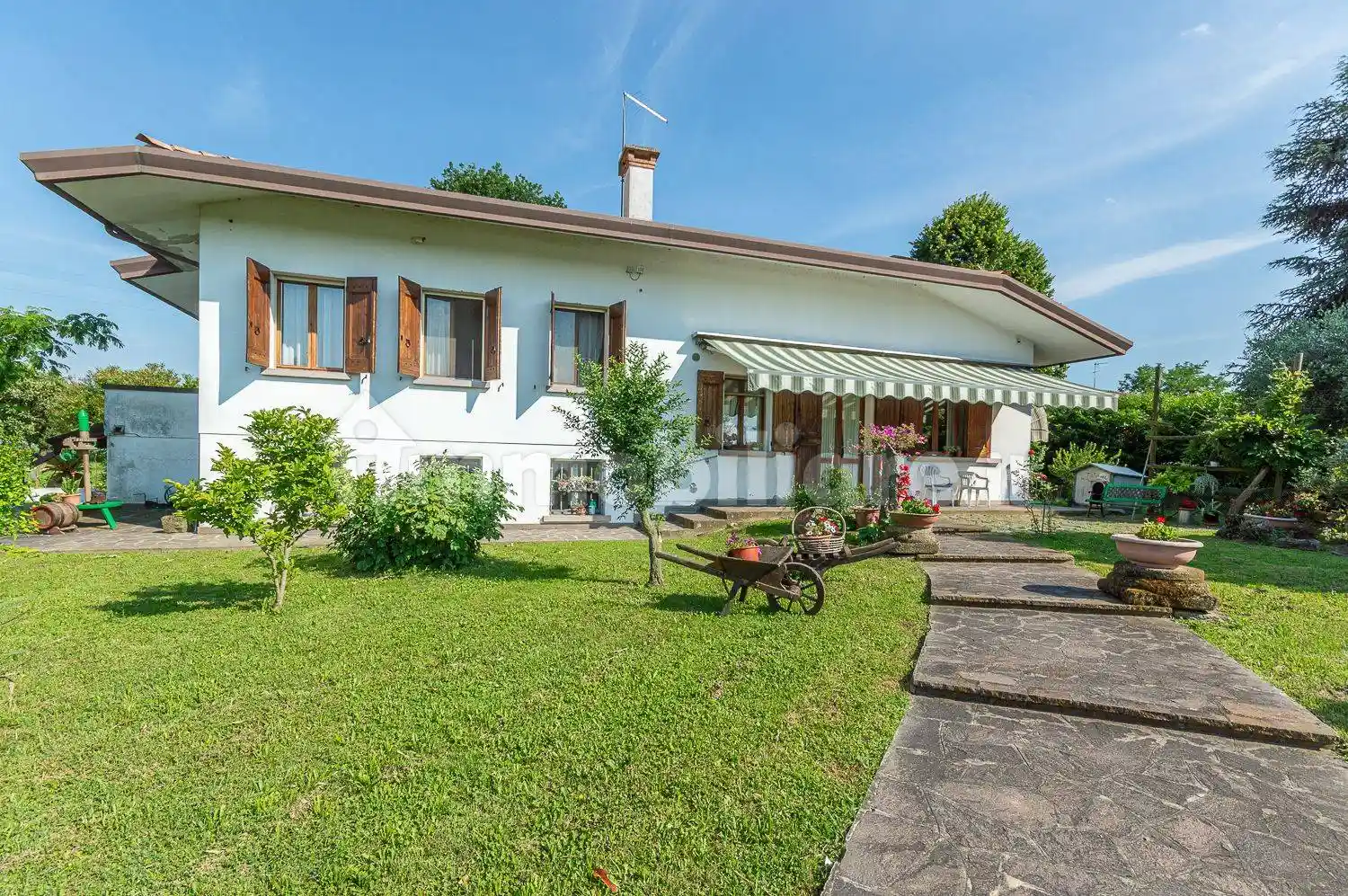 Villa in vendita a Due Carrare
