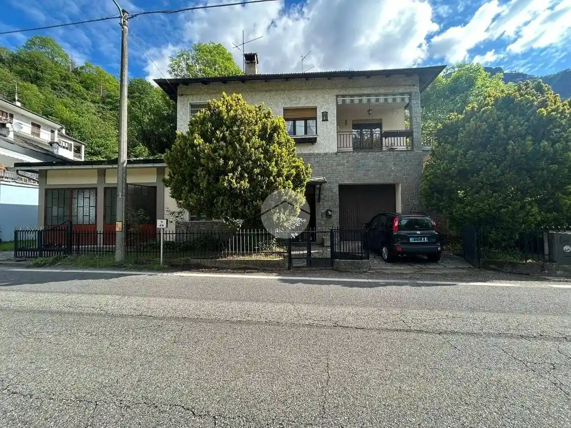 Casa indipendente in vendita a Locana
