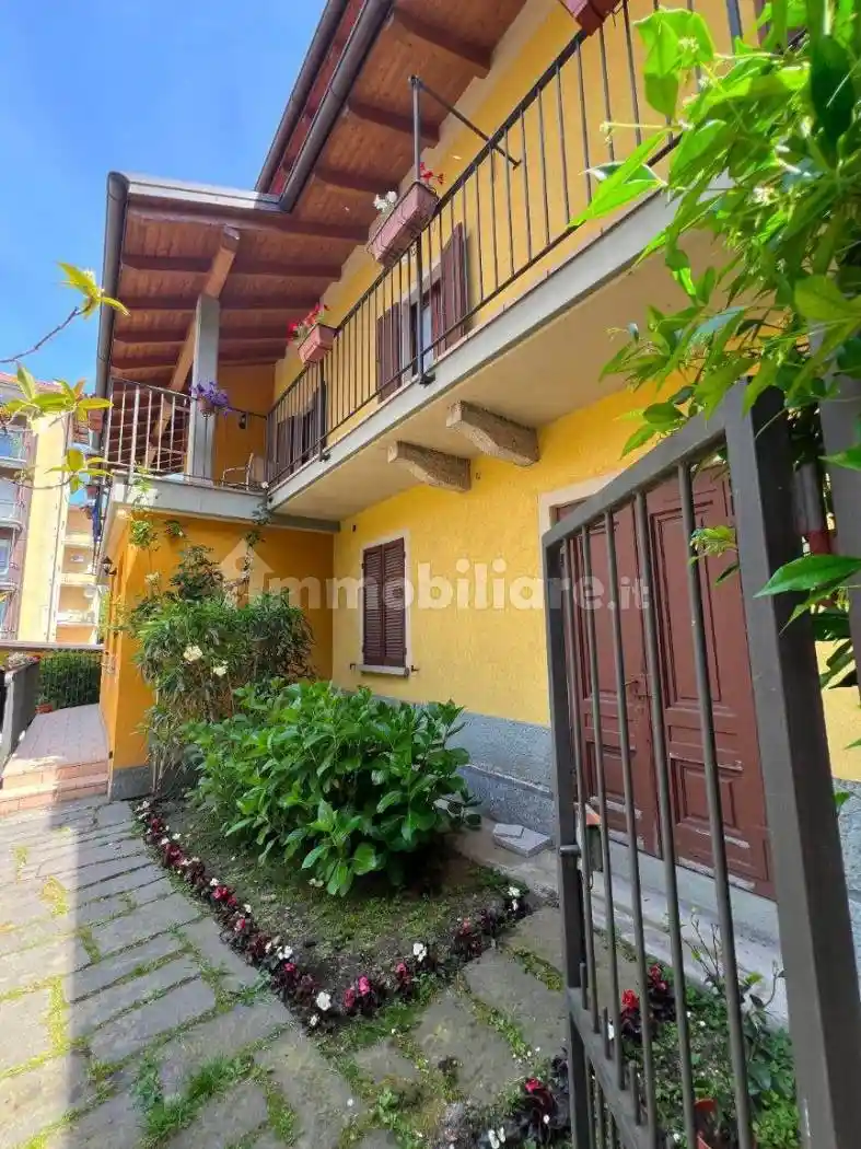 Villa in vendita a Baveno