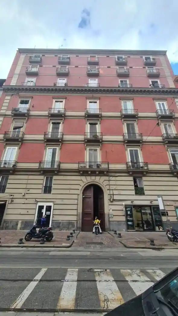 Appartamento in vendita a Napoli