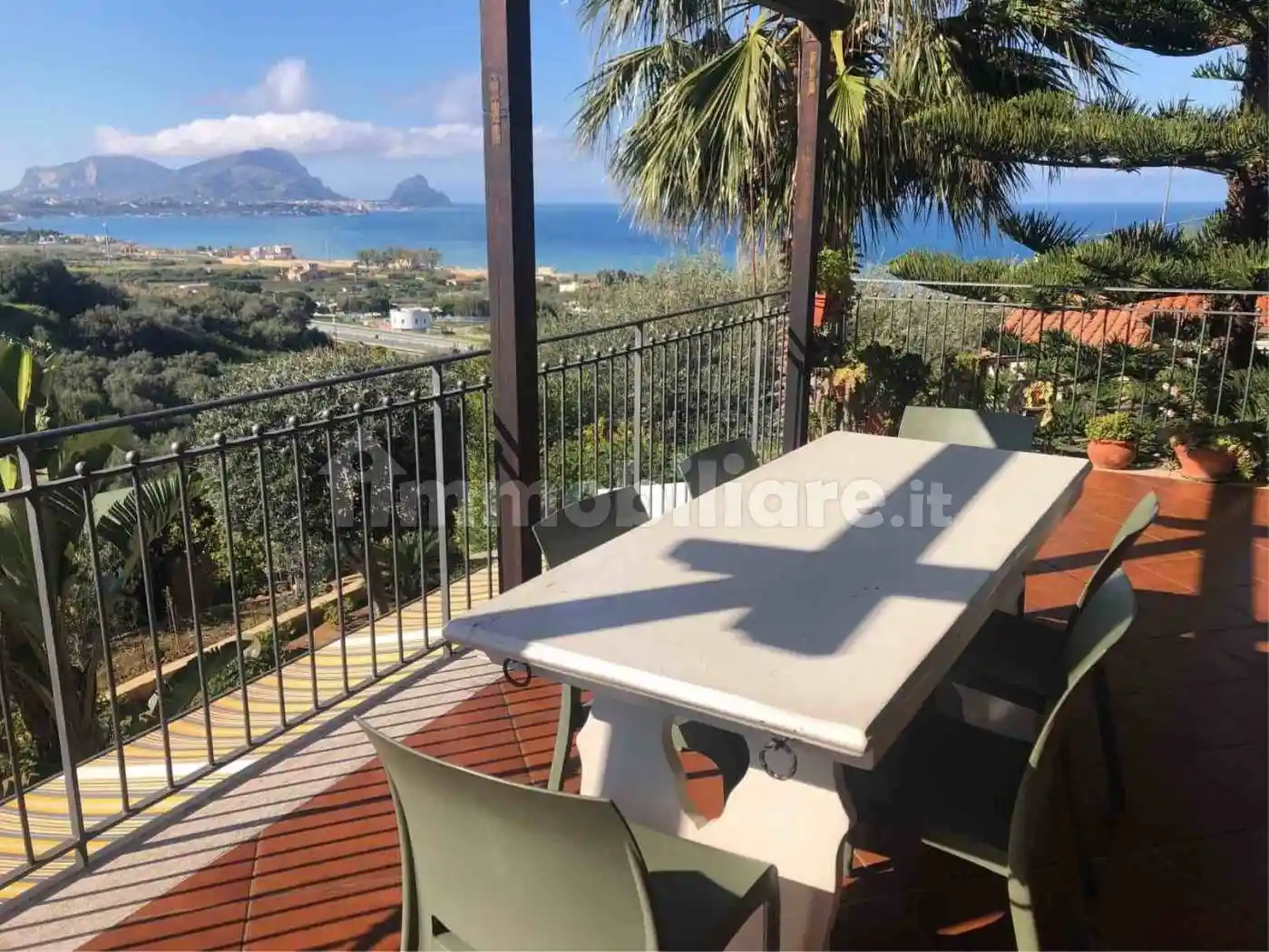 Villa in vendita a Altavilla Milicia