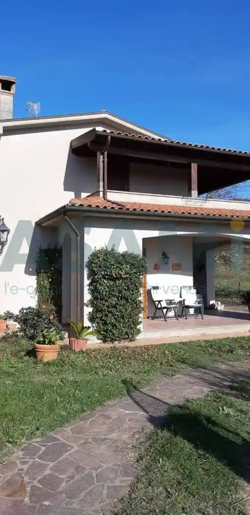 Villa in vendita a Sorano