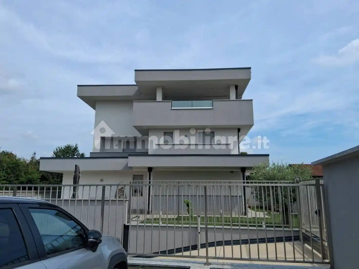 Appartamento in vendita a Busto Garolfo