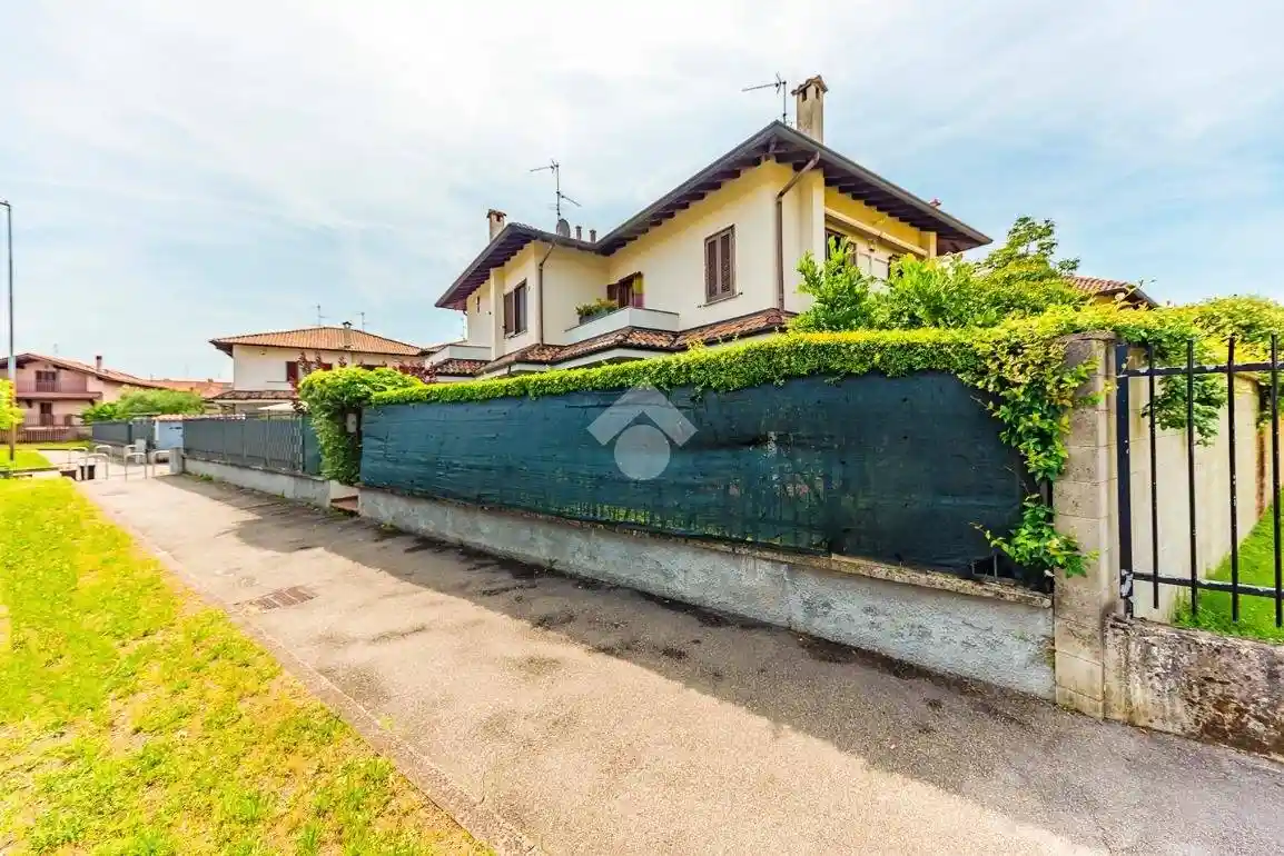 Villetta a schiera in vendita a Lainate