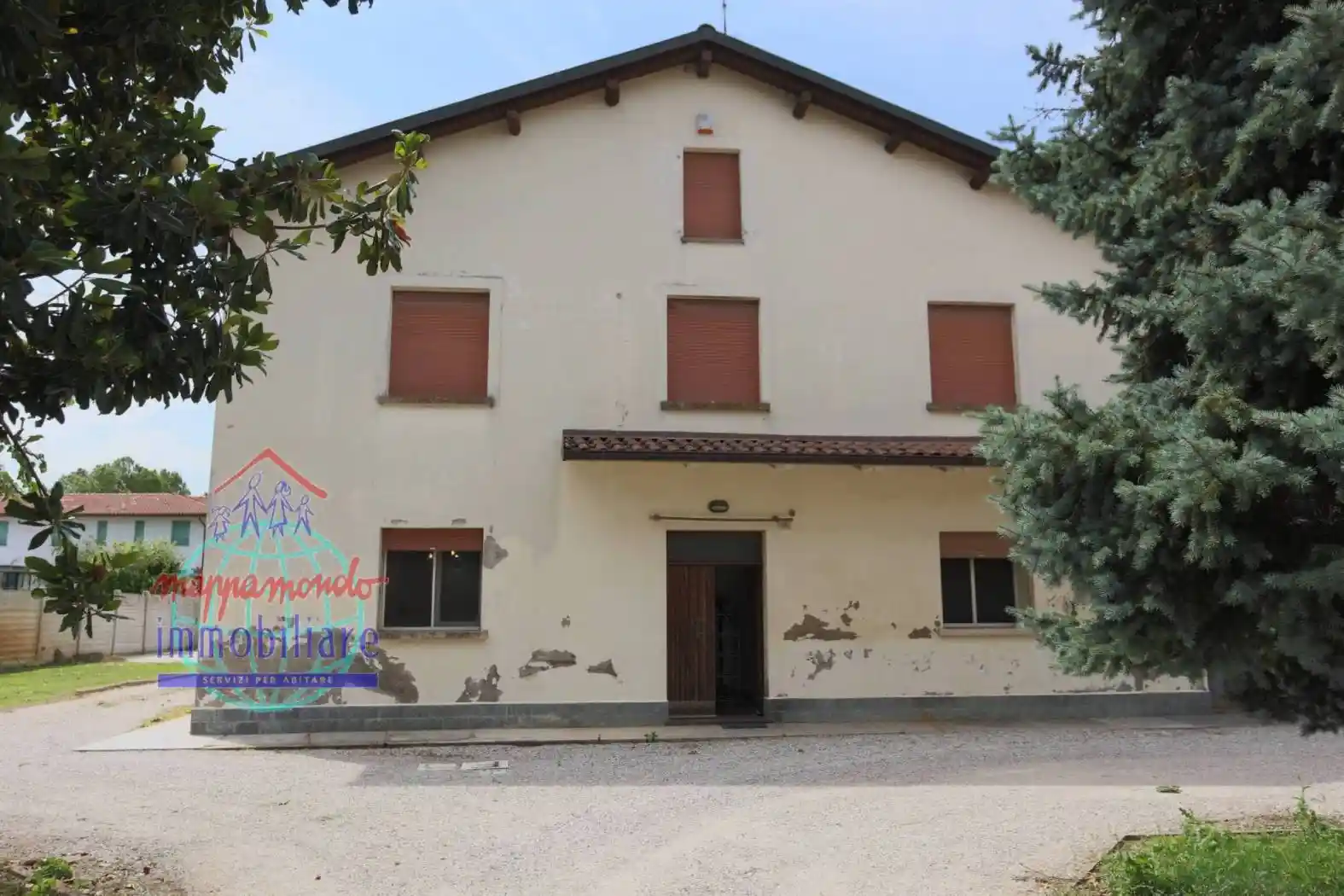 Villa in vendita a Cento