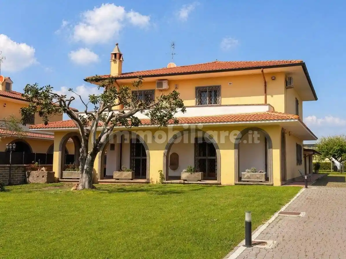 Villa in vendita a Roma