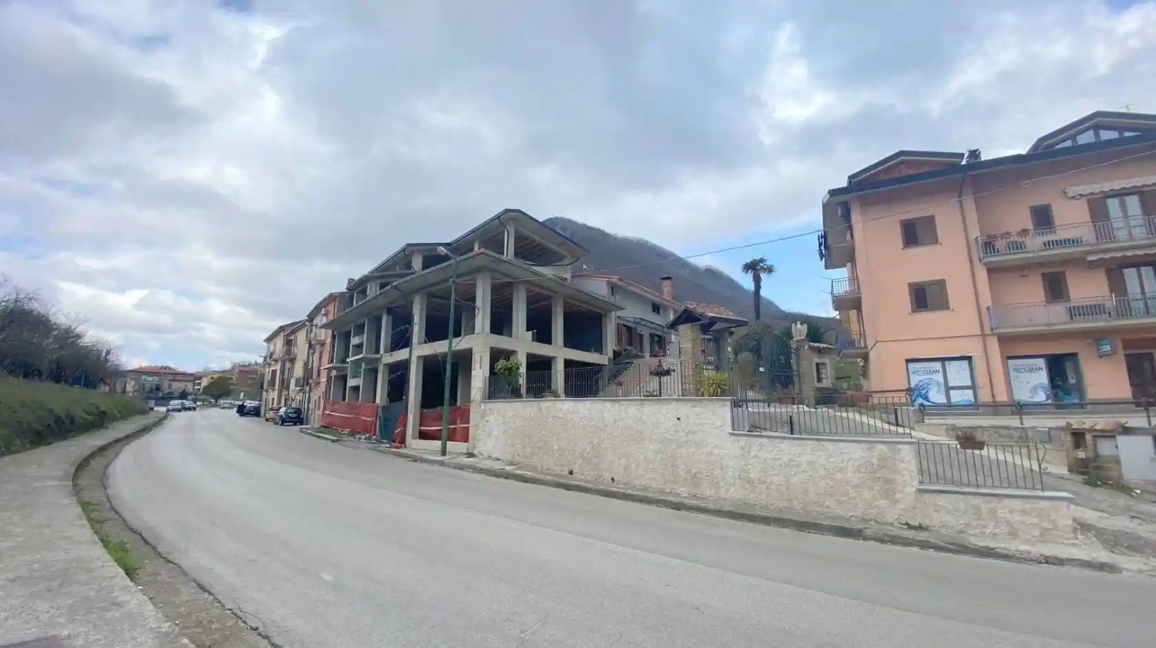 Villa in vendita a Contrada