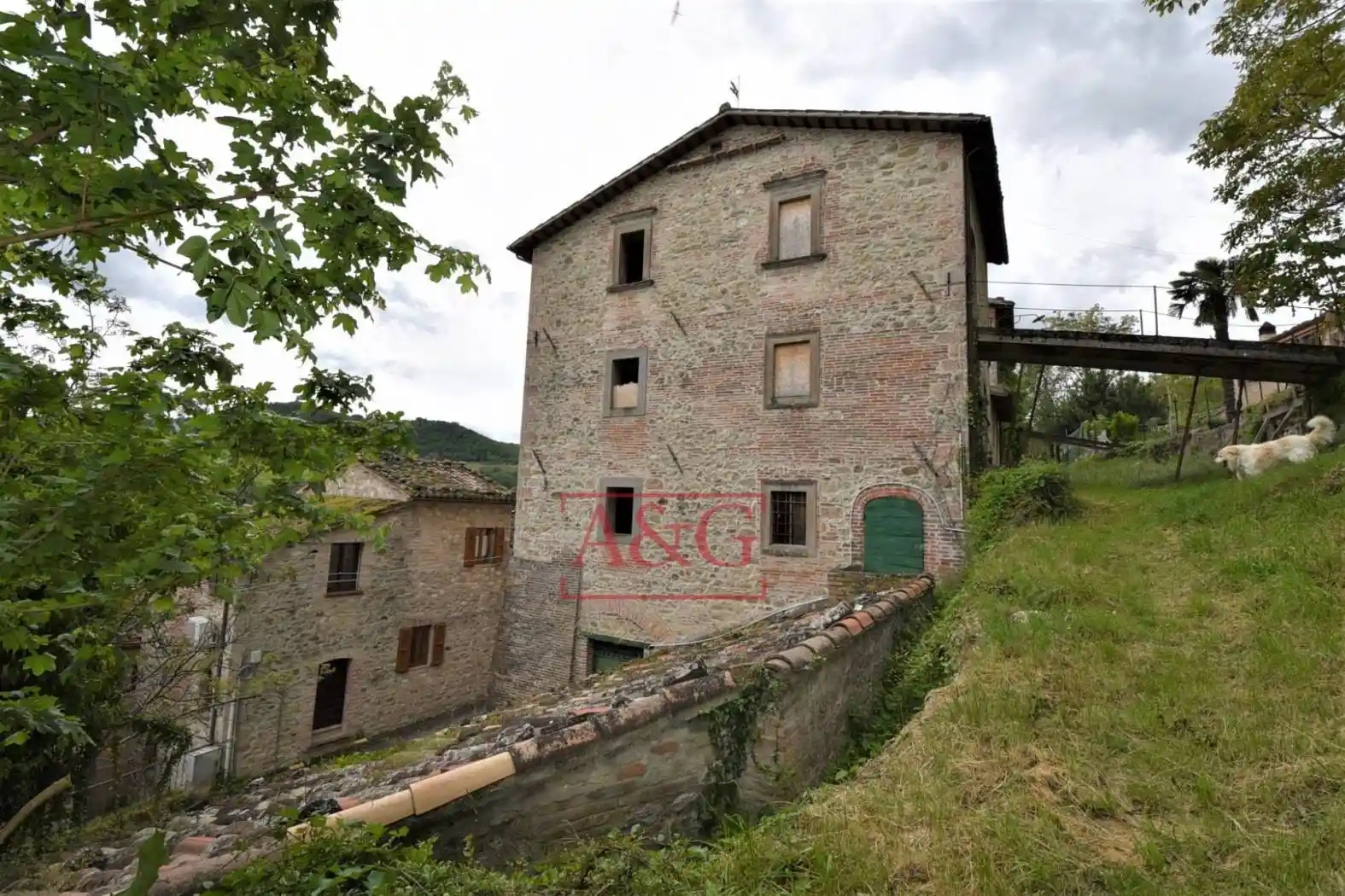 Casa indipendente in vendita a Montefortino