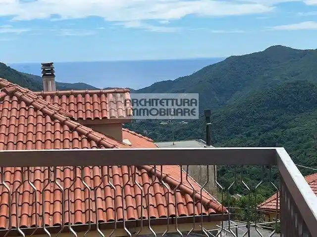 Casa indipendente in vendita a Varazze