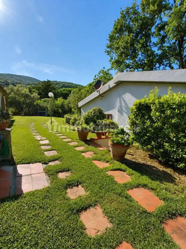 Villa in vendita a Castiglione della Pescaia