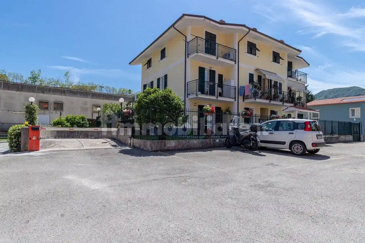 Appartamento in vendita a Carasco