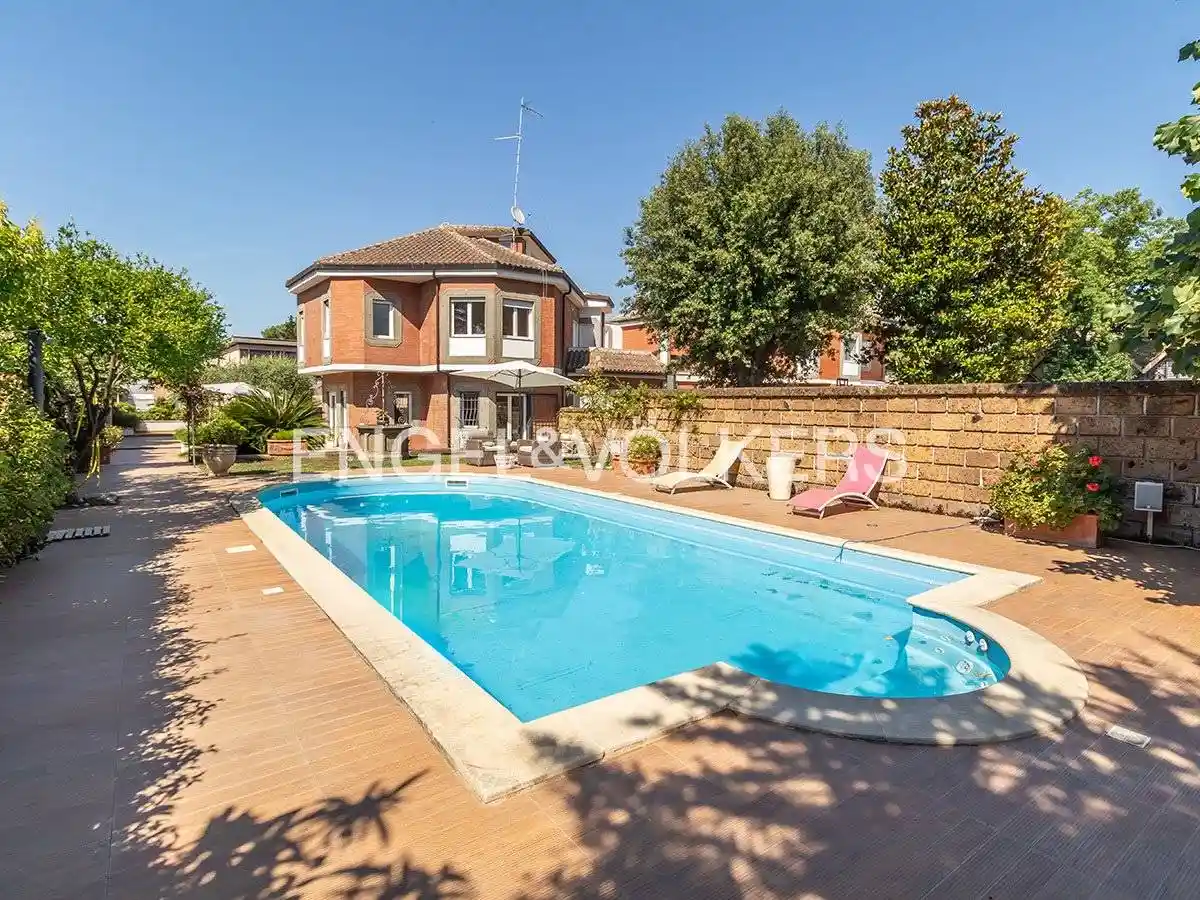Villa in affitto a Roma