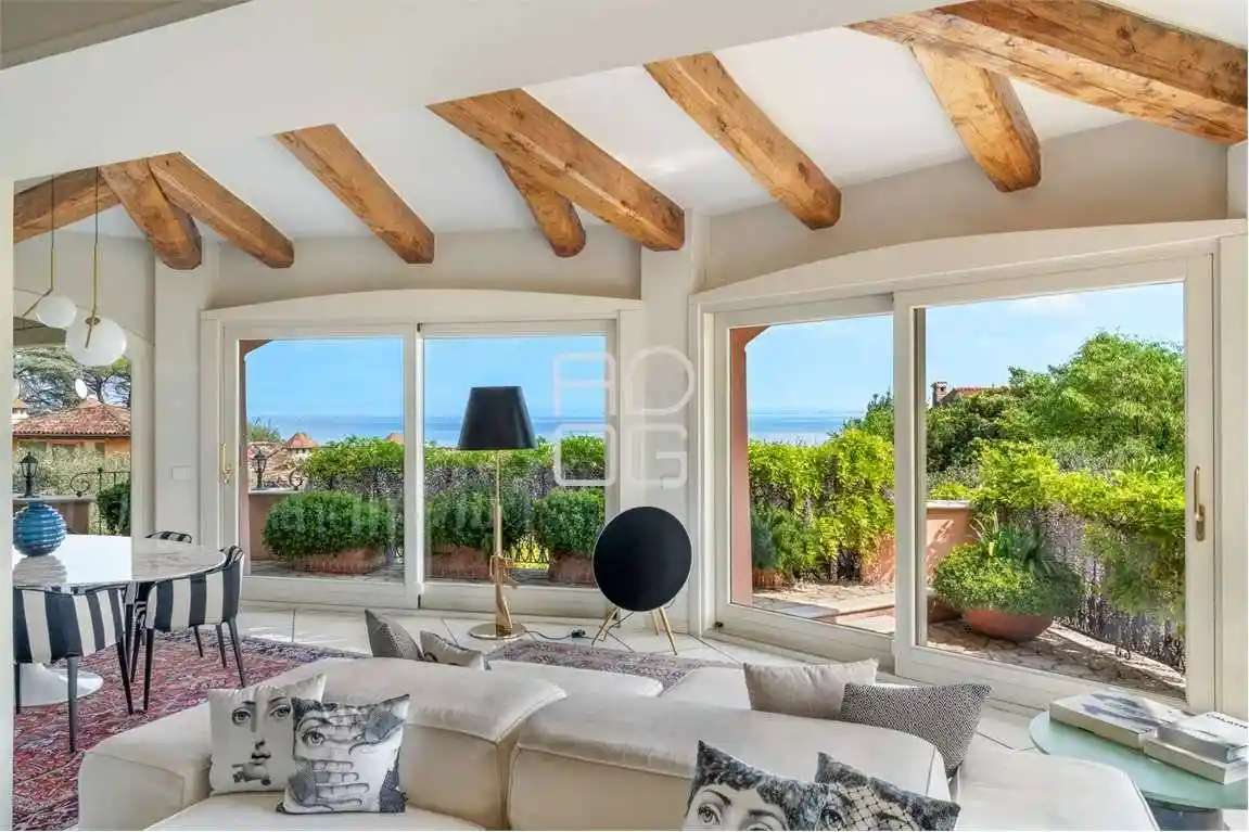 Villa in affitto a Padenghe sul Garda