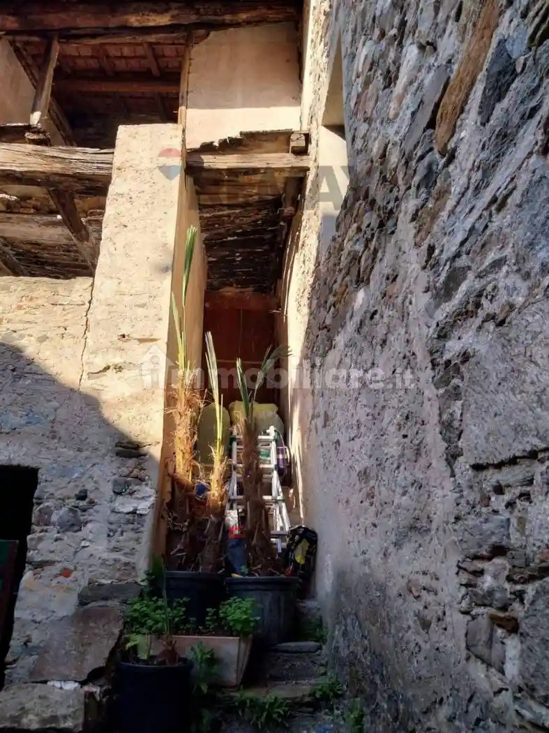 Rustico - Casale in vendita a Castelveccana