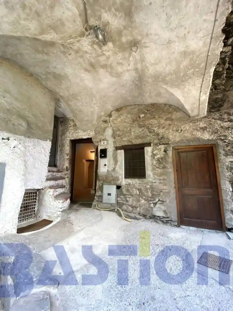 Casa indipendente in vendita a Valbondione