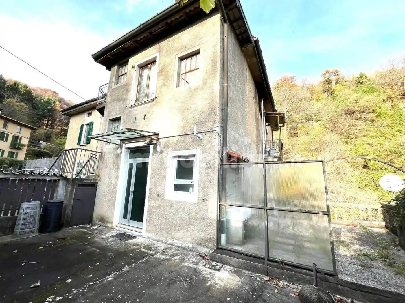Appartamento in vendita a Cadegliano-Viconago