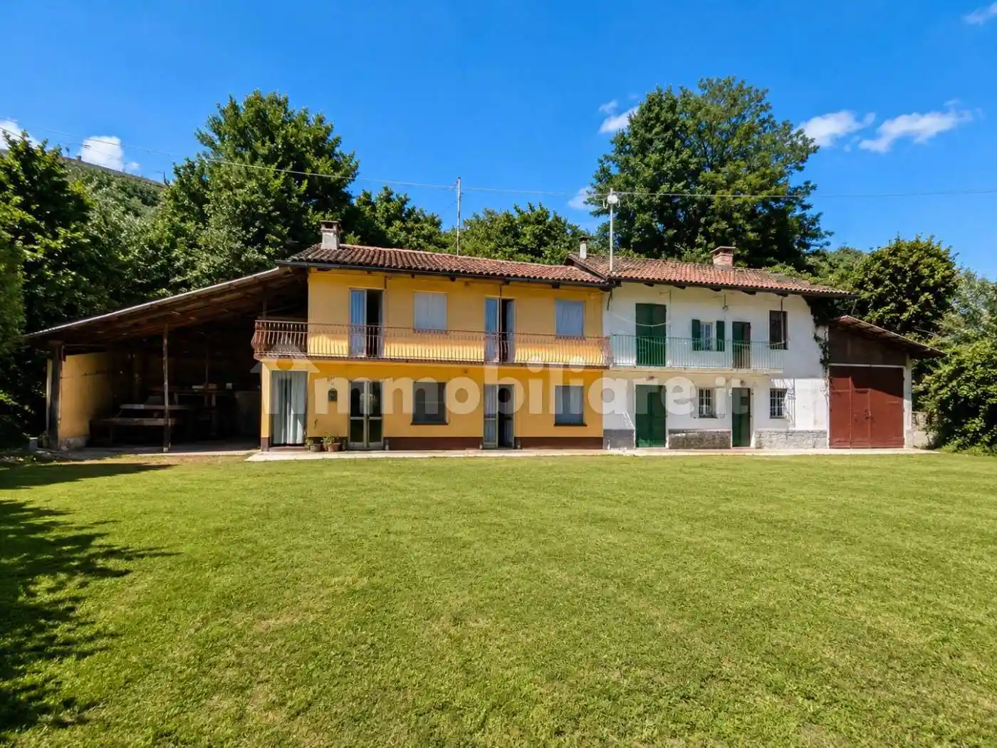 Rustico - Casale in vendita a Ceresole Alba