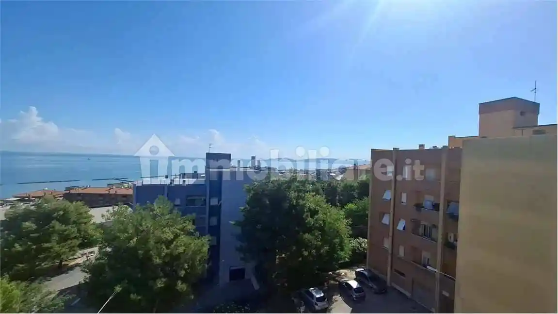 Appartamento in vendita a Falconara Marittima