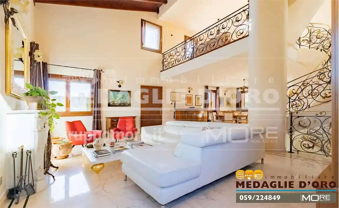 Villa in vendita a Modena