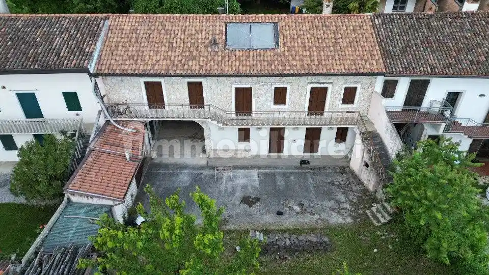 Rustico - Casale in vendita a Aviano