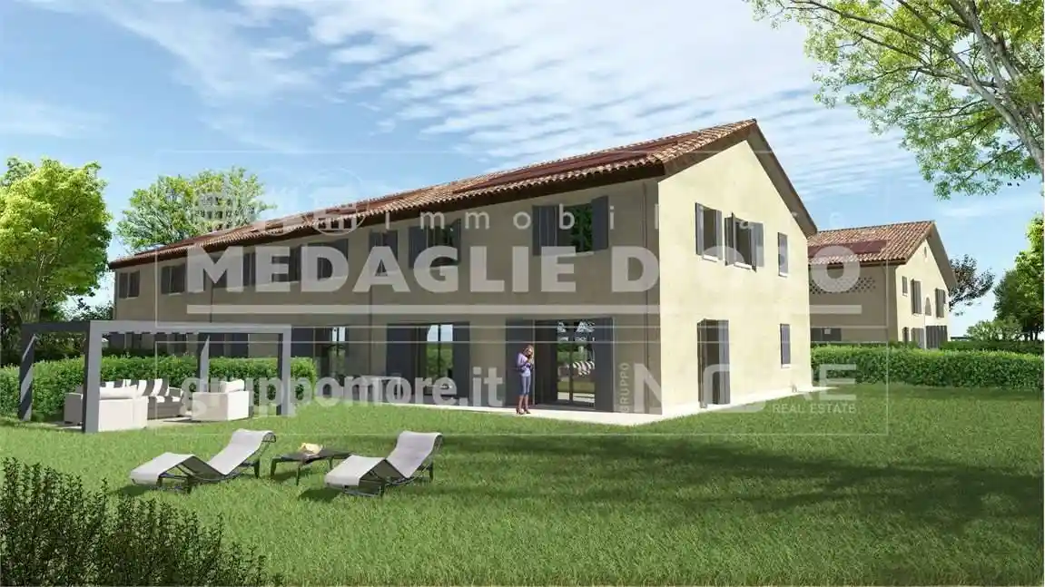 Casa indipendente in vendita a Modena