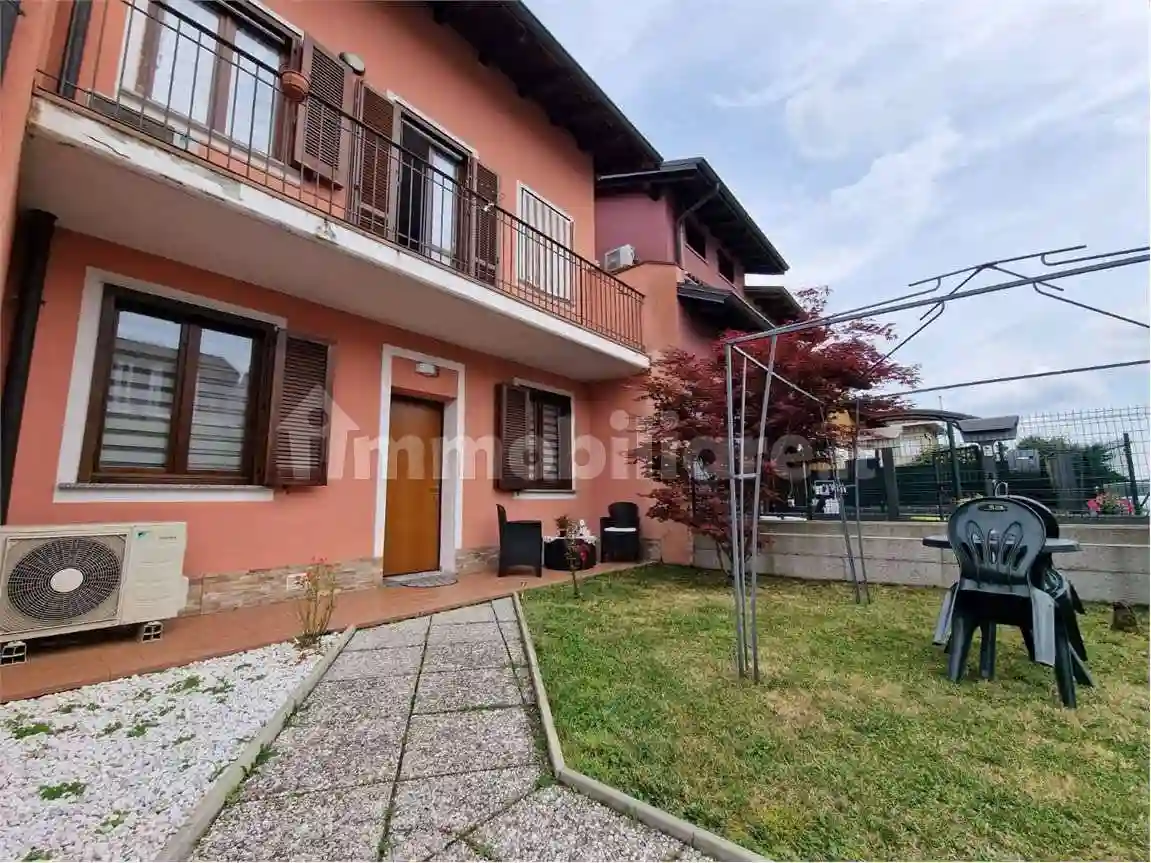 Villetta a schiera - foto 2