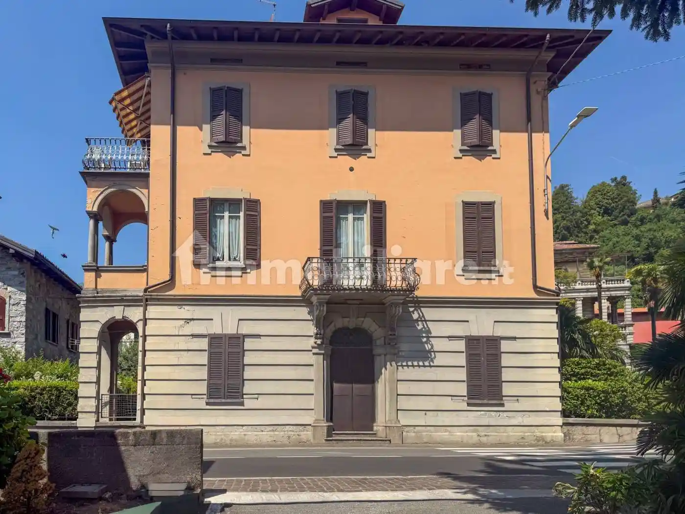 Appartamento in vendita a Menaggio