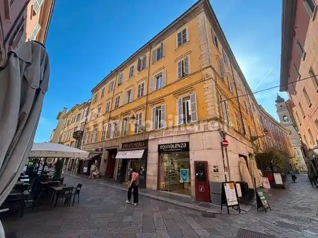 Appartamento in vendita a Parma